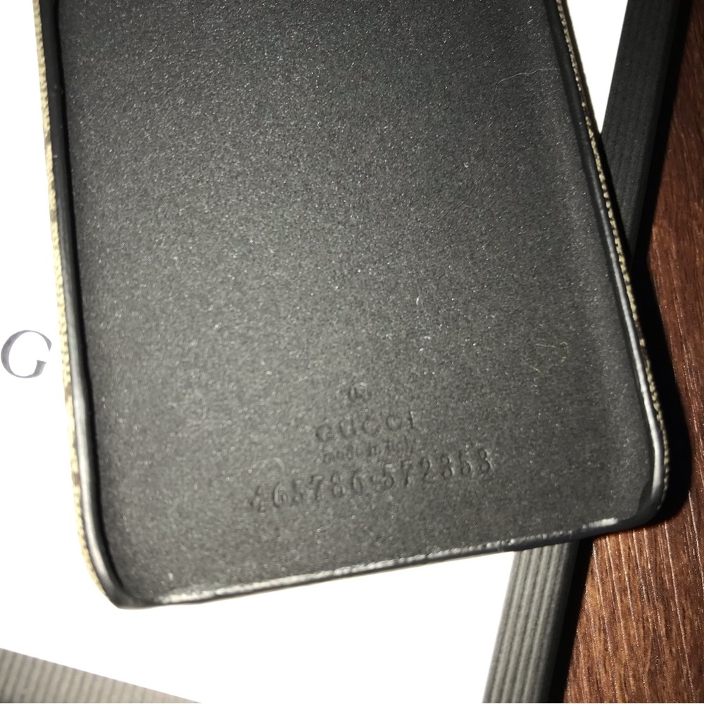 Gucci Kingsnake Print iPhone 7/8 & SE Case New In Box - Picture 8 of 9